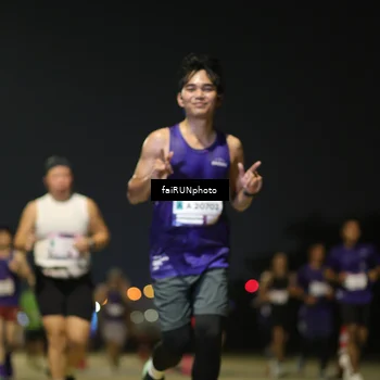 Runner Photo 7329349