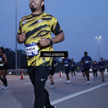 Runner Photo 7329352