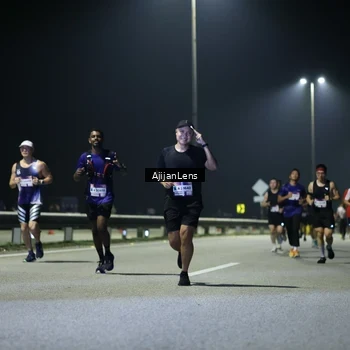 Runner Photo 7329476