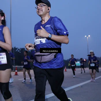 Runner Photo 7329706