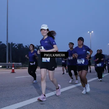 Runner Photo 7329842