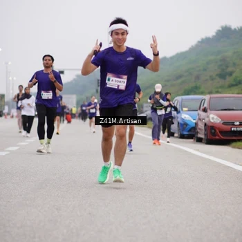 Runner Photo 7329975