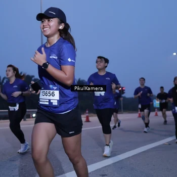 Runner Photo 7329997