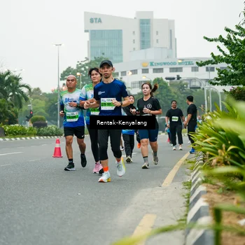 Runner Photo 7330006