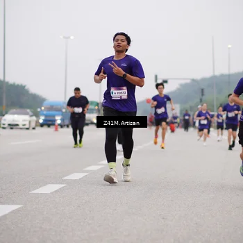 Runner Photo 7330016