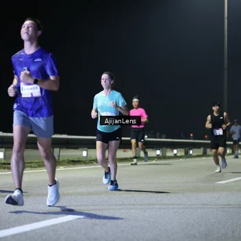 Runner Photo 7330034