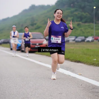 Runner Photo 7330074