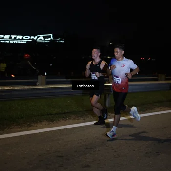 Runner Photo 7330095