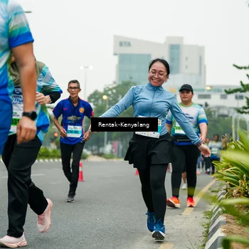 Runner Photo 7330100