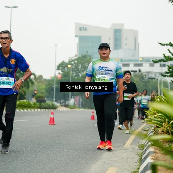 Runner Photo 7330103