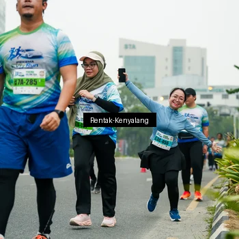 Runner Photo 7330113