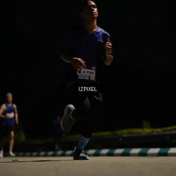 Runner Photo 7330121