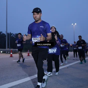 Runner Photo 7330132