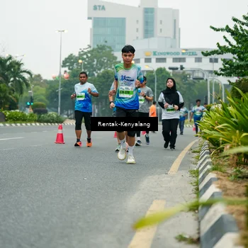 Runner Photo 7330145