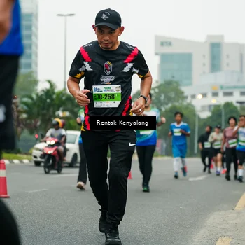 Runner Photo 7330216