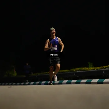Runner Photo 7330280