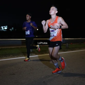 Runner Photo 7330298