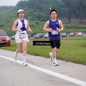 Runner Photo 7330302