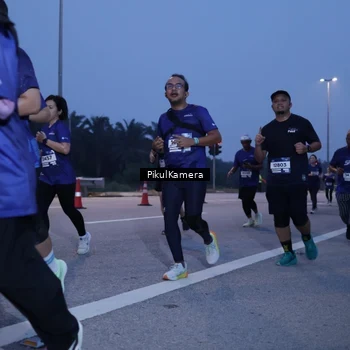 Runner Photo 7330318