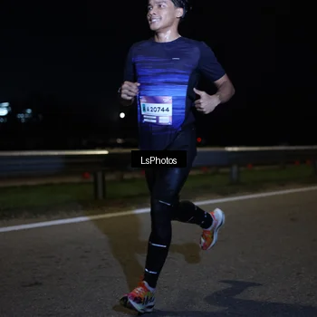 Runner Photo 7330332