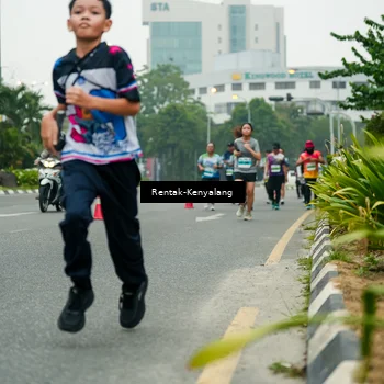 Runner Photo 7330390