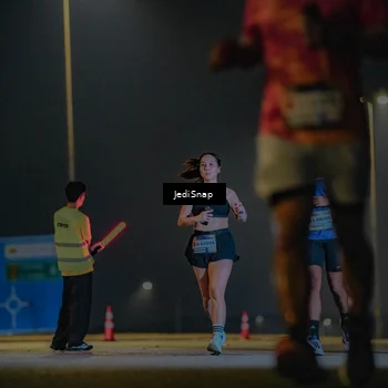 Runner Photo 7330416
