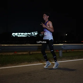 Runner Photo 7330424