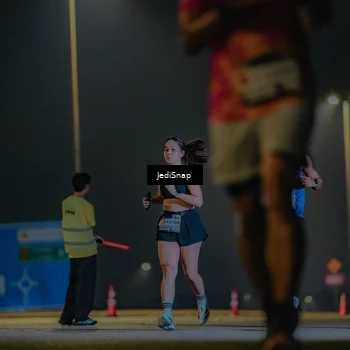 Runner Photo 7330470