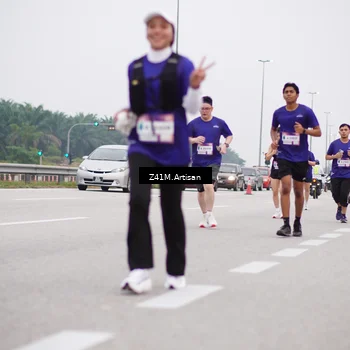 Runner Photo 7330489