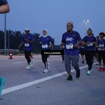 Runner Photo 7330518