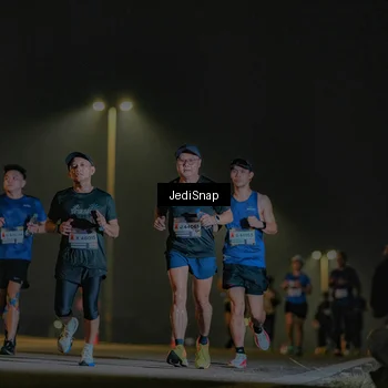 Runner Photo 7330573