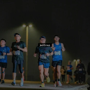 Runner Photo 7330589