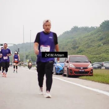 Runner Photo 7330617