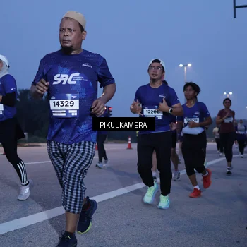 Runner Photo 7330618