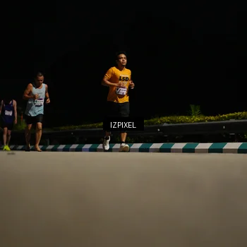 Runner Photo 7330635