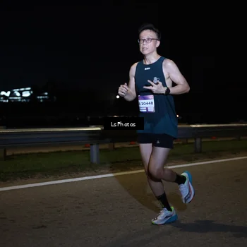 Runner Photo 7330643