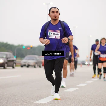 Runner Photo 7330659