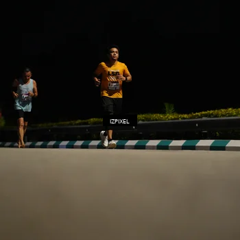 Runner Photo 7330663