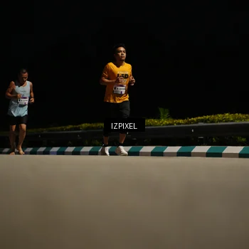 Runner Photo 7330687