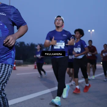 Runner Photo 7330761