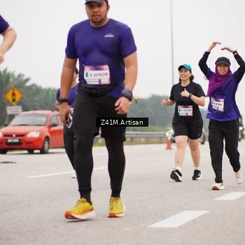 Runner Photo 7330766
