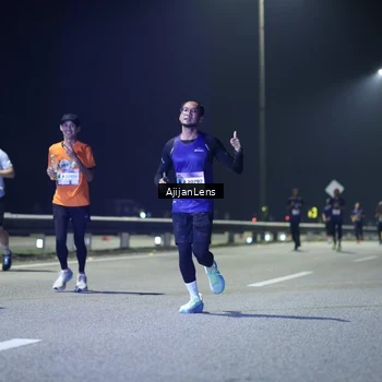 Runner Photo 7330767