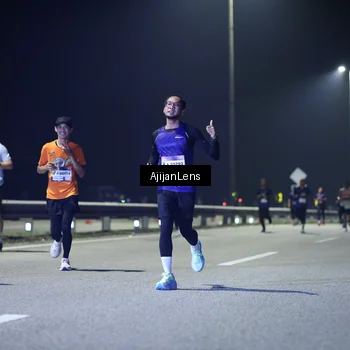 Runner Photo 7330770