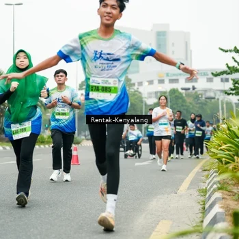 Runner Photo 7330807