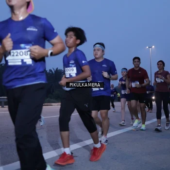 Runner Photo 7330813