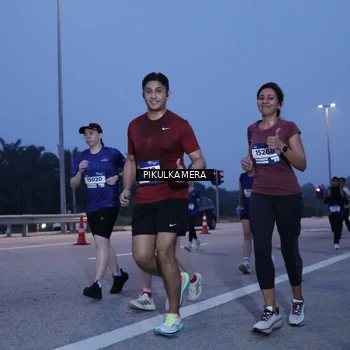 Runner Photo 7330834