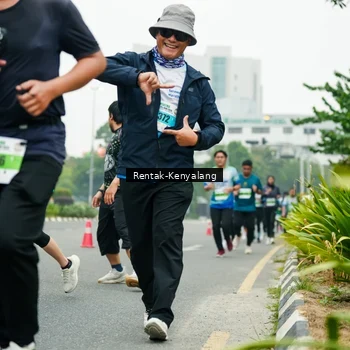 Runner Photo 7330841