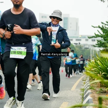Runner Photo 7330842