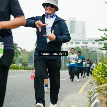Runner Photo 7330847