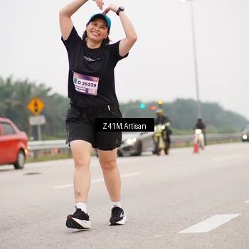 Runner Photo 7330848